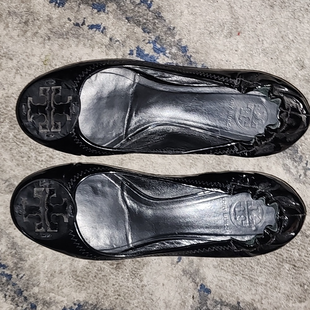 Womens flats